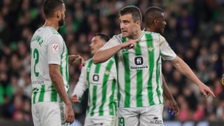 Sokratis responde a la oferta del Betis con dos condiciones