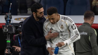 LaLiga denuncia los insultos que recibieron Arbeloa y Mbappé en Mestalla