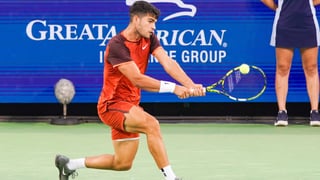 A Carlos Alcaraz se le moja la pólvora