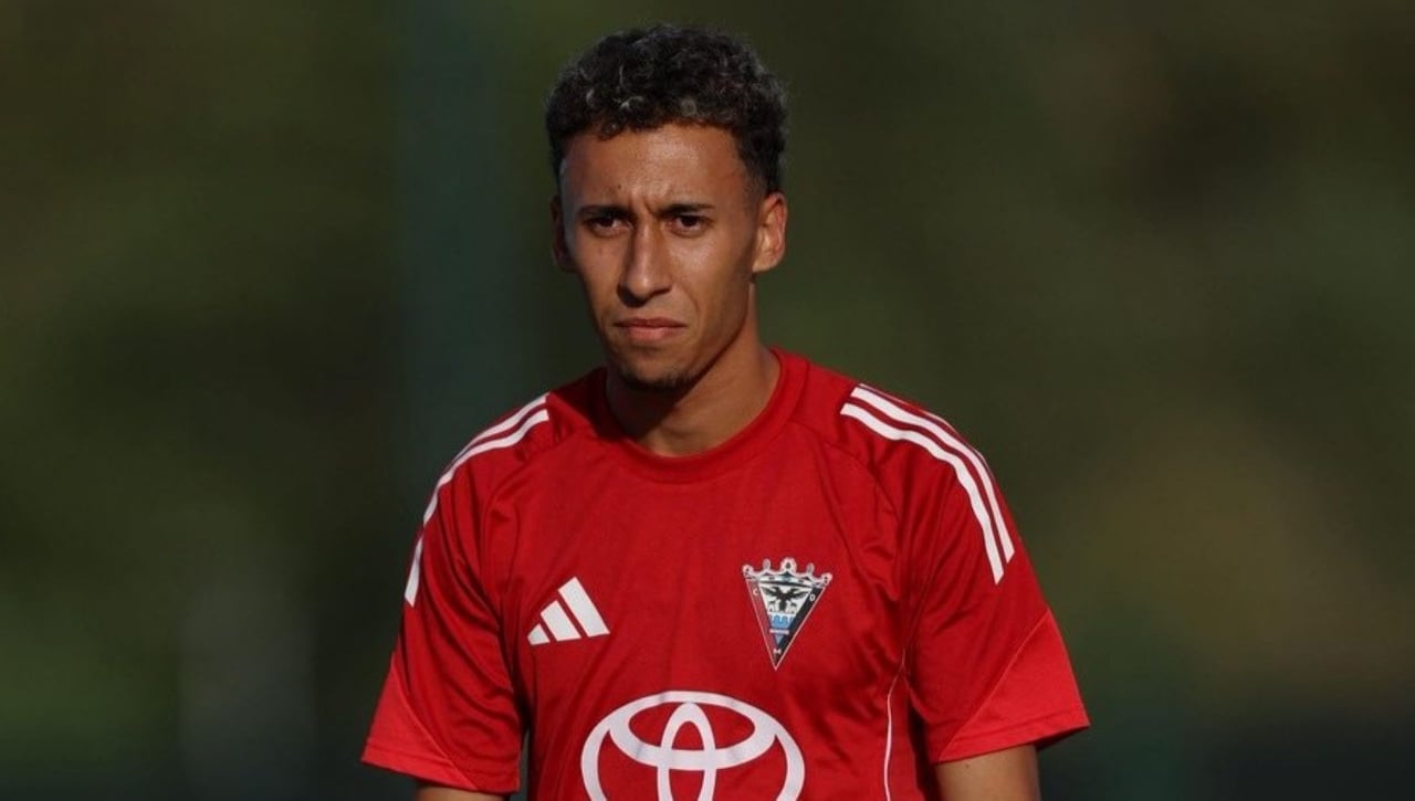 Varapalo para el Valencia: uno de sus jóvenes cedidos puede decir adiós a la temporada