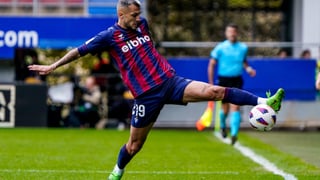 El Almería cierra sus dos primeros fichajes