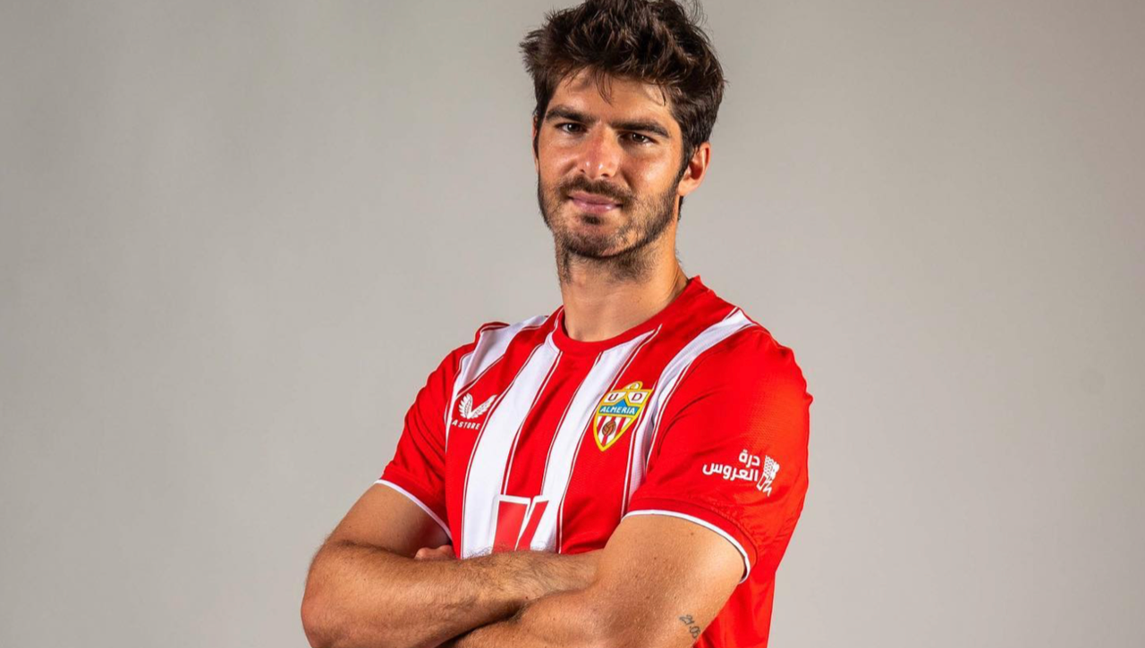 Melero calma a las masas y muestra su apoyo a Rubi