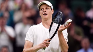 Jannik Sinner reina entra la lluvia y Carlos Alcaraz es consciente de lo que se le viene encima