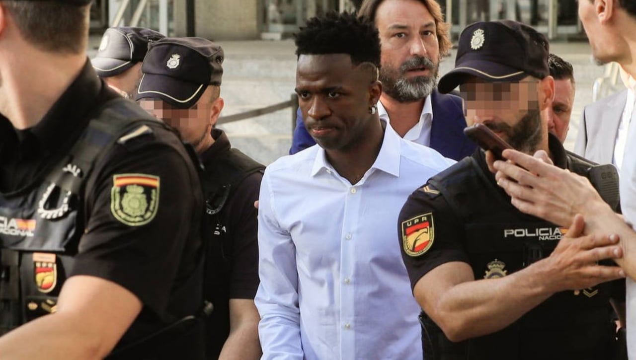 Vinicius declaró por los insultos racistas en Mestalla y un abogado lo califica de "pelín prepotente"