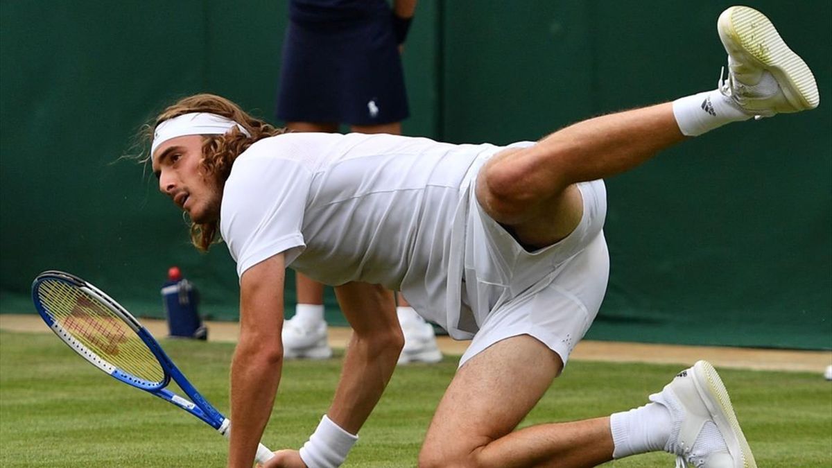 Tsitsipas rabia de dolor en Wimbledon y no por la eliminación