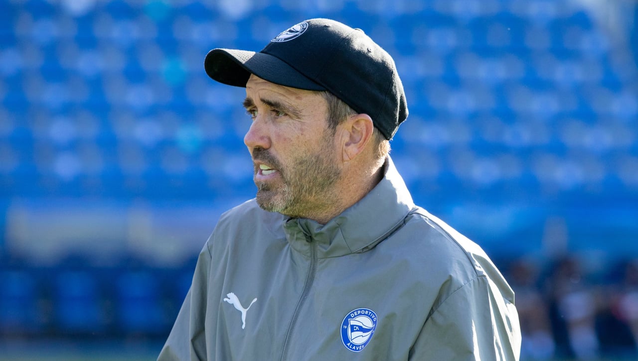 Coudet, entrenador del Alavés, sobre el Valencia: "Ante cualquier ruido para bien o para mal se arma un poco de lio"