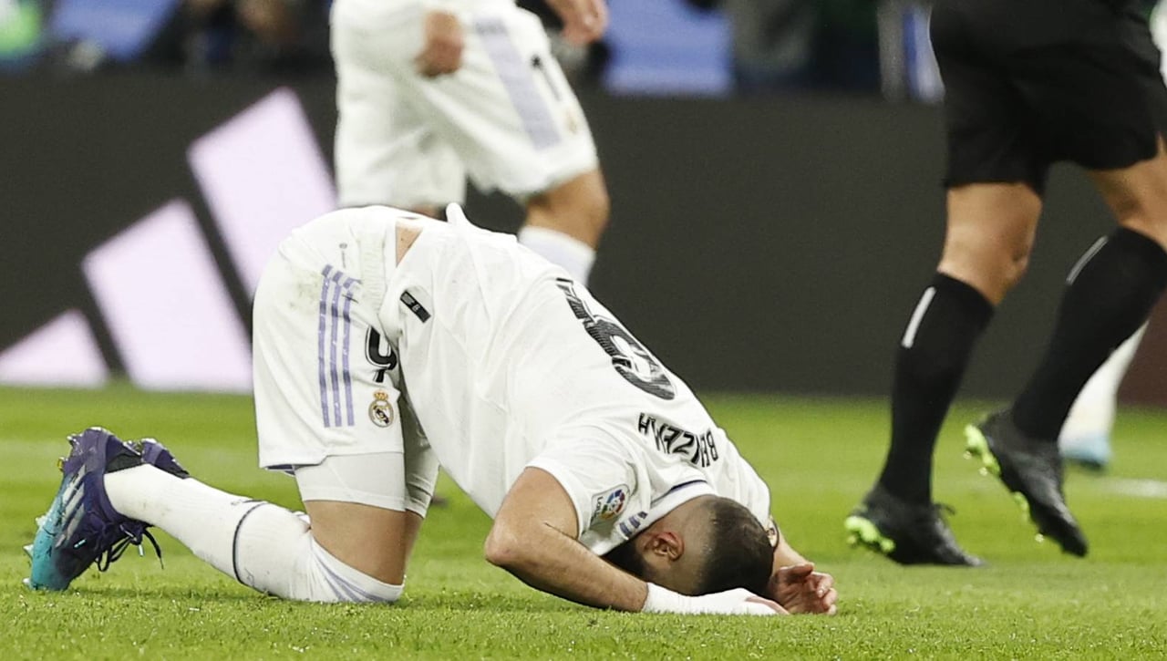 Benzema, obligado a parar una vez más