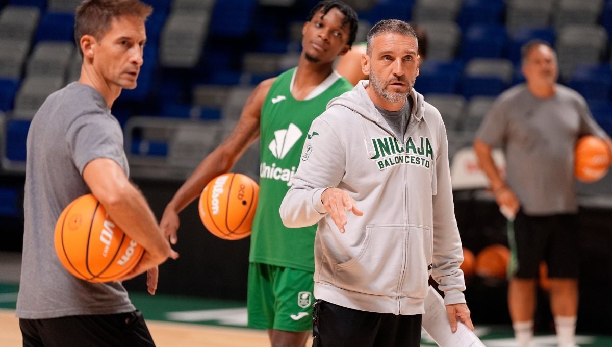 Unicaja baja de la nube con un serio problema