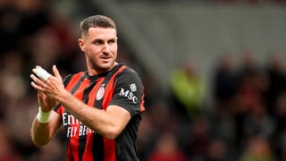 Dos clubes de la Premier llaman a la puerta del Milan preguntando por Santiago Giménez 