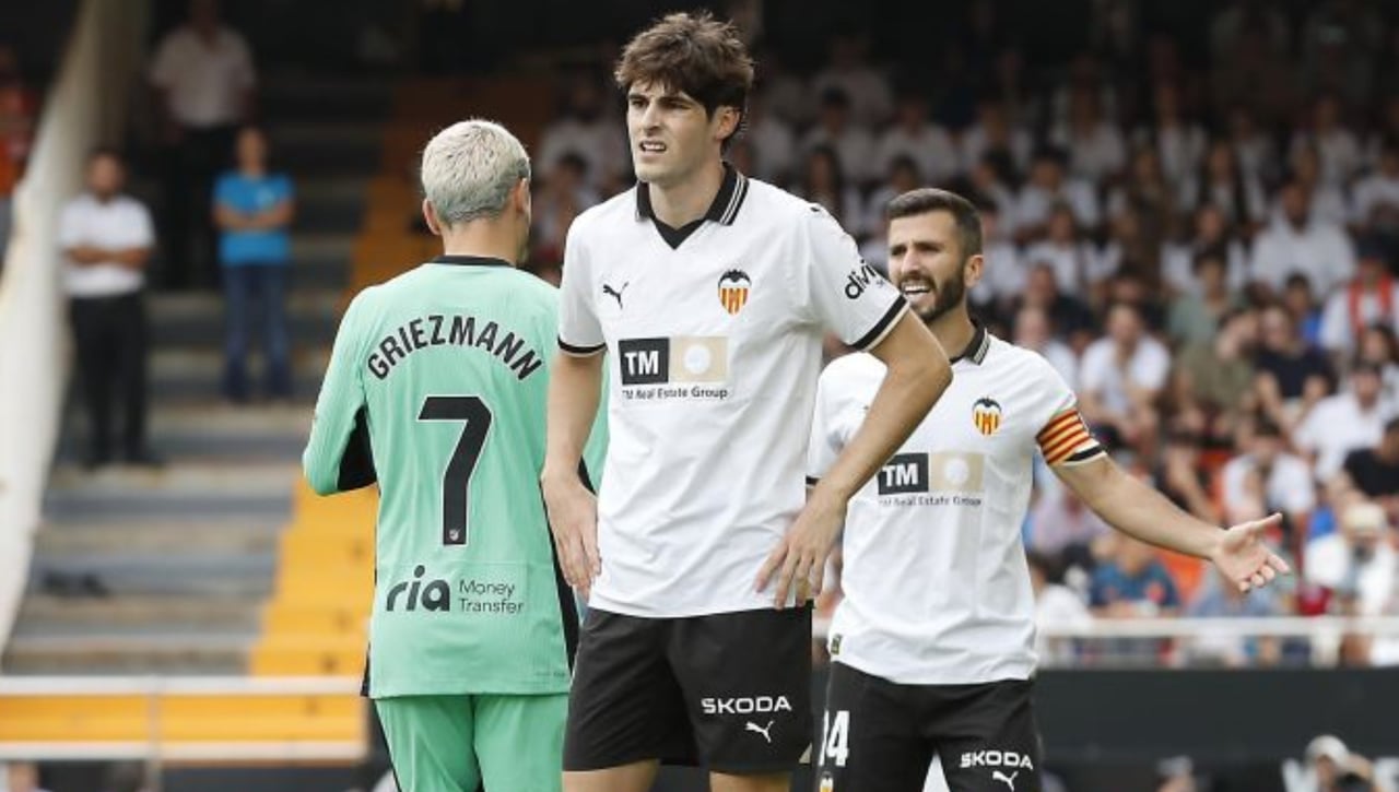 El Valencia, en alerta por el interés de la Premier en Javi Guerra