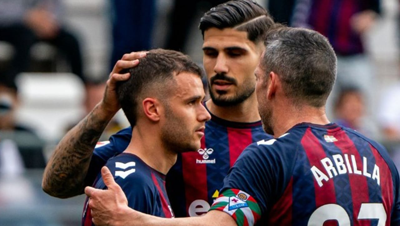 El Zaragoza adelanta al Cádiz por una oportunidad de mercado 