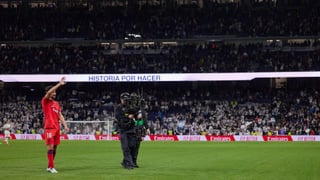 La afición del Real Madrid honra a Jesús Navas pero insulta al Sevilla
