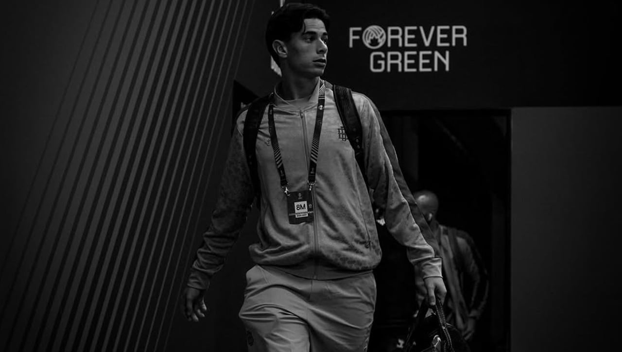 El Betis bautiza a su propio "Roberto Carlos": "Qué bueno eres"