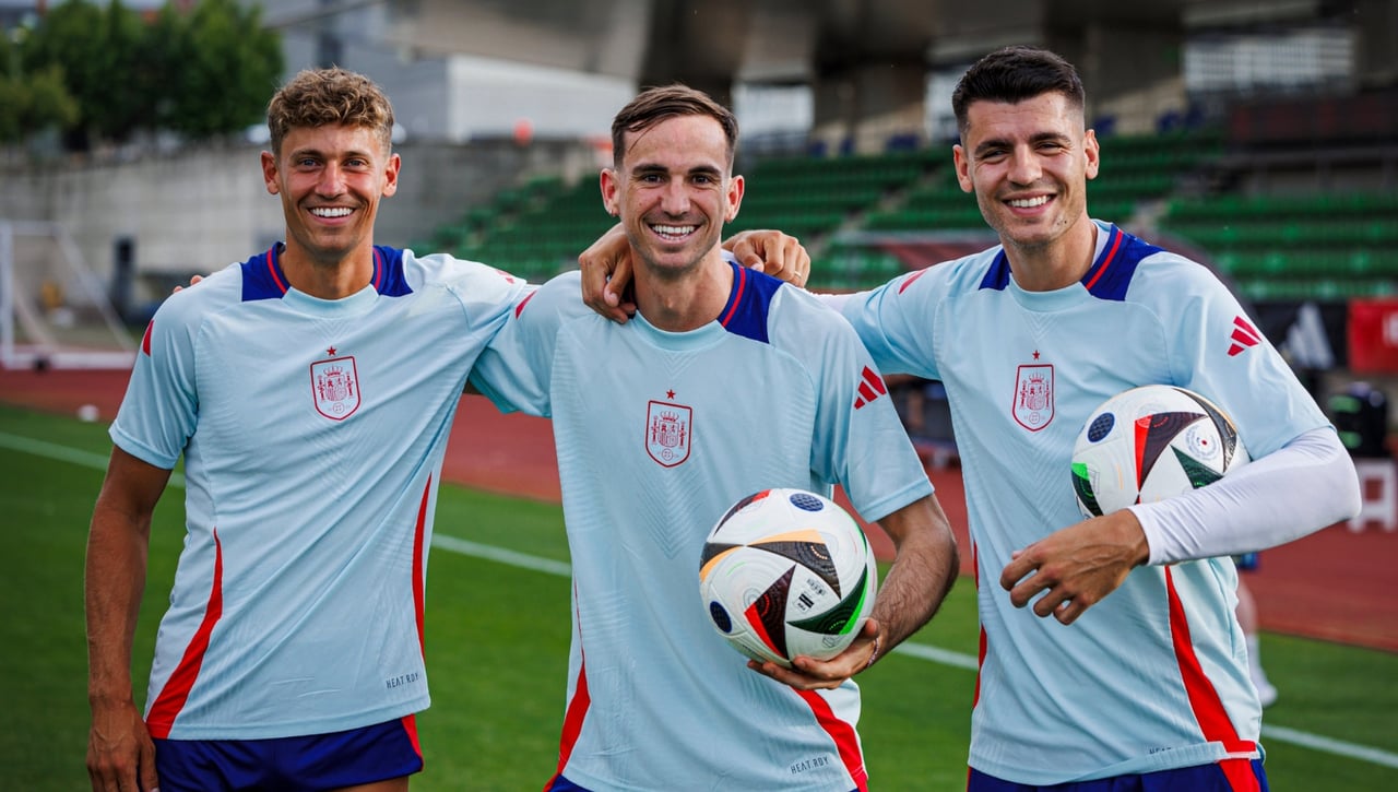 El entrenamiento de España con la cabeza en los descartes