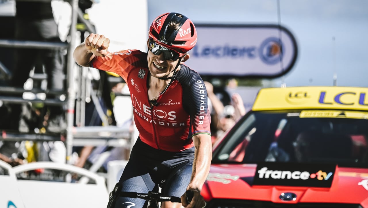 Pogacar repite su triunfal táctica en la gran fiesta de Kwiatkowski