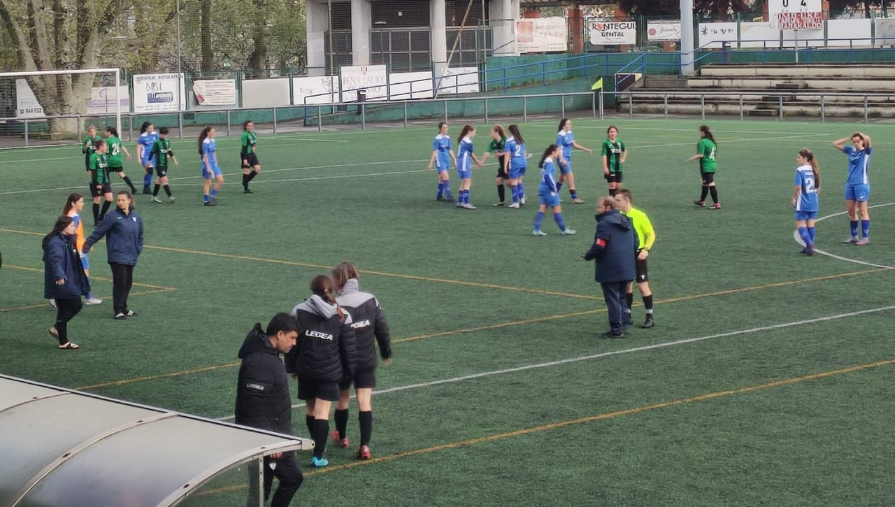 El fútbol femenino sufre un nuevo escándalo sexual con cuatro menores