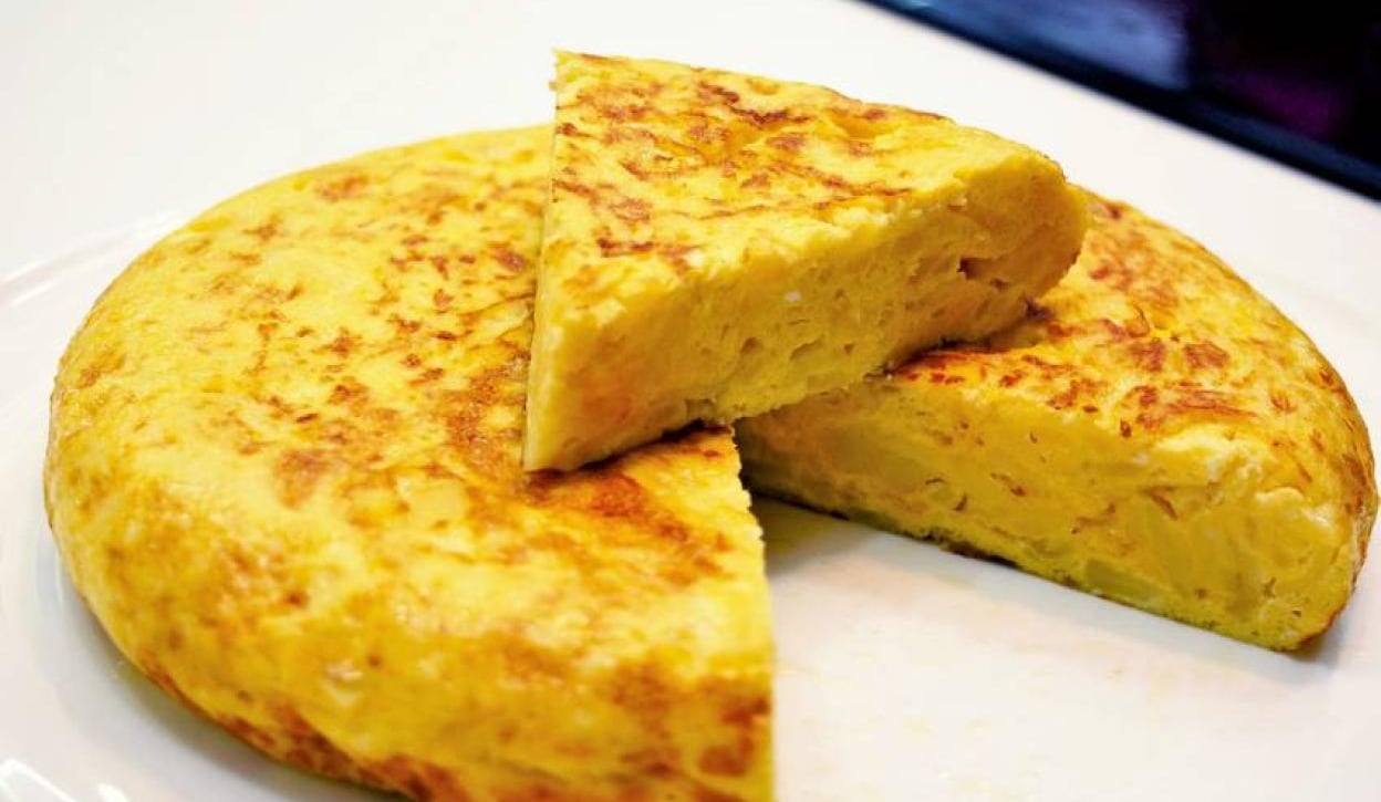 Los españoles opinan: ¿tortilla hecha o poco hecha? ¿Con o sin cebolla?