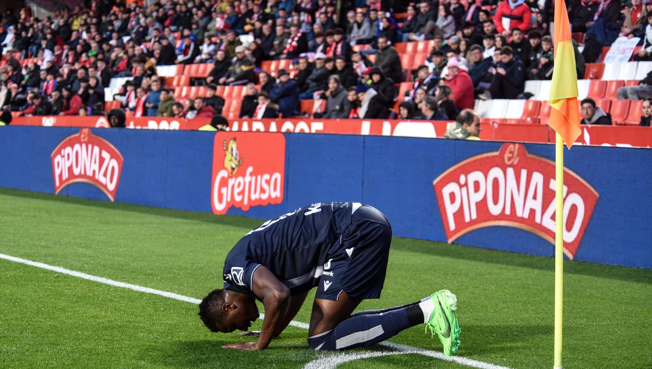 Sadiq 'retrata' a la Real Sociedad