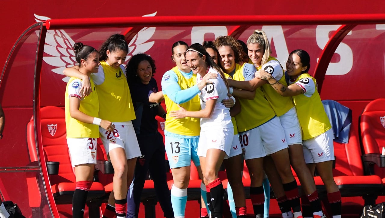 Sevilla 2-1 Deportivo: Coge aire en el Jesús Navas antes del parón