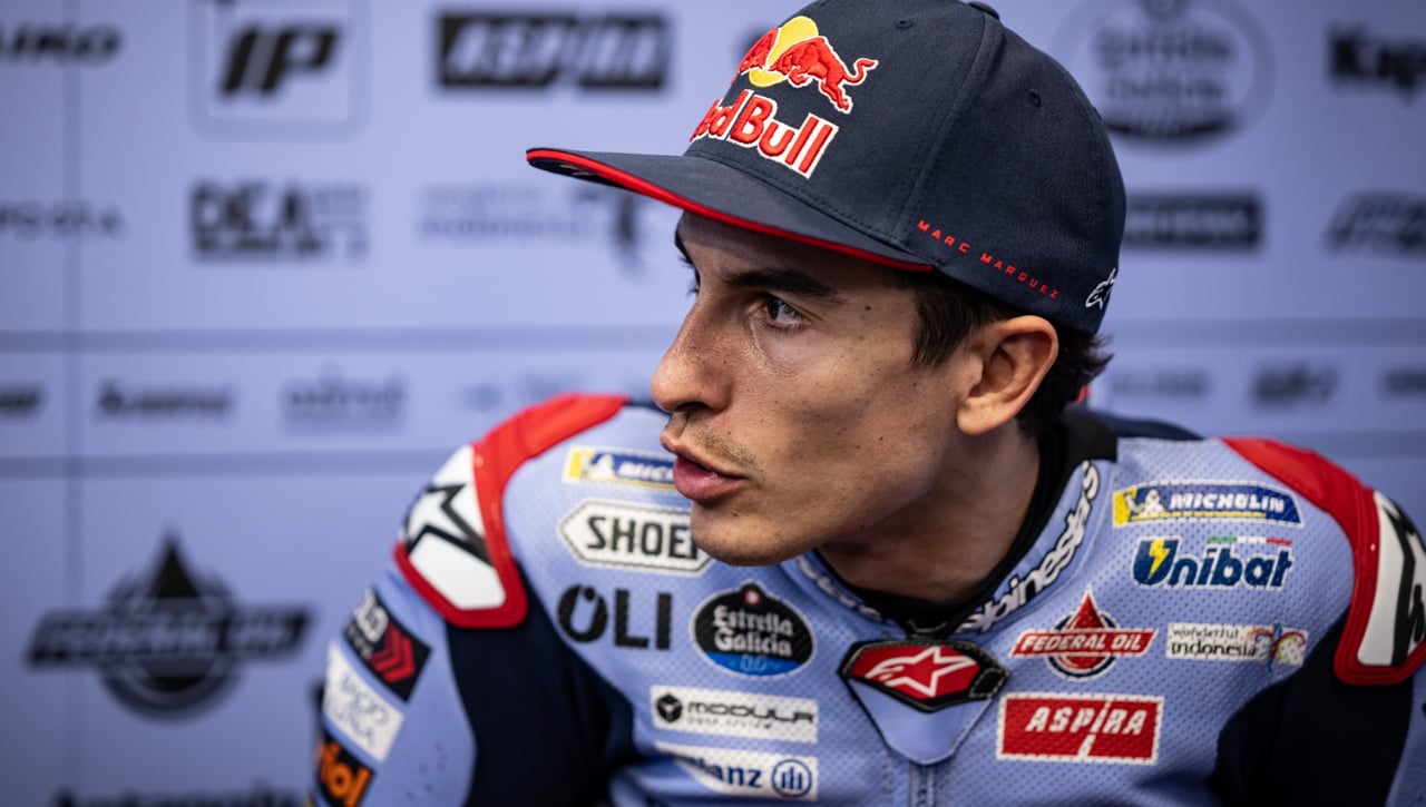 Pecco Bagnaia contesta y mete en el lío Marc Márquez