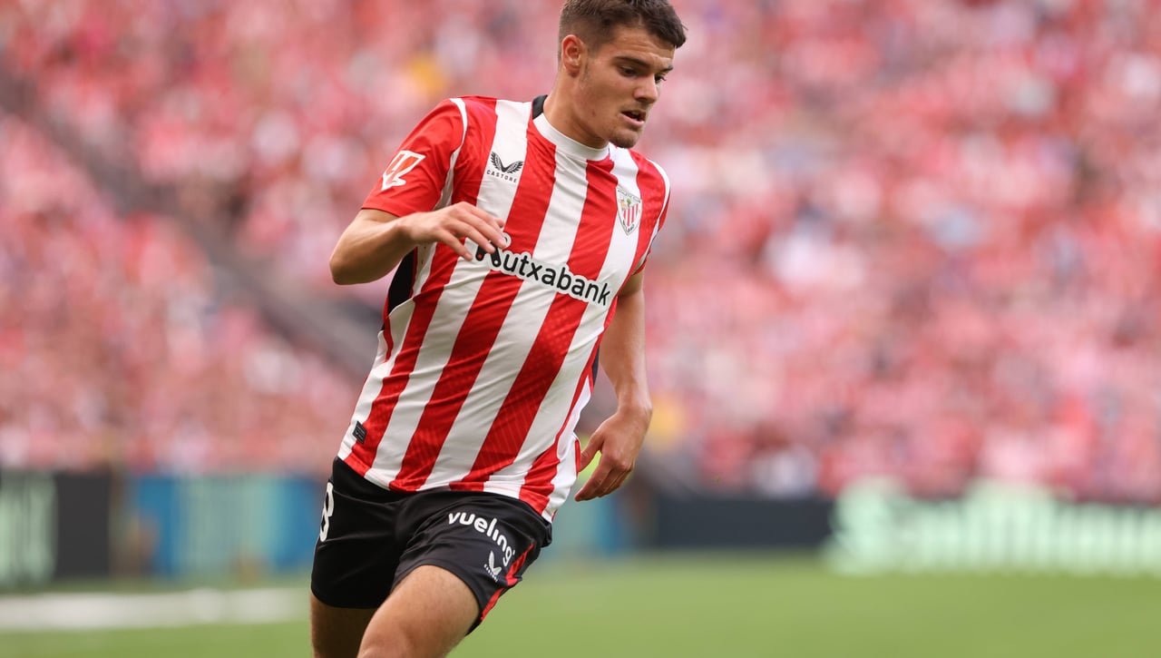 Fija la mirada en Peio Canales