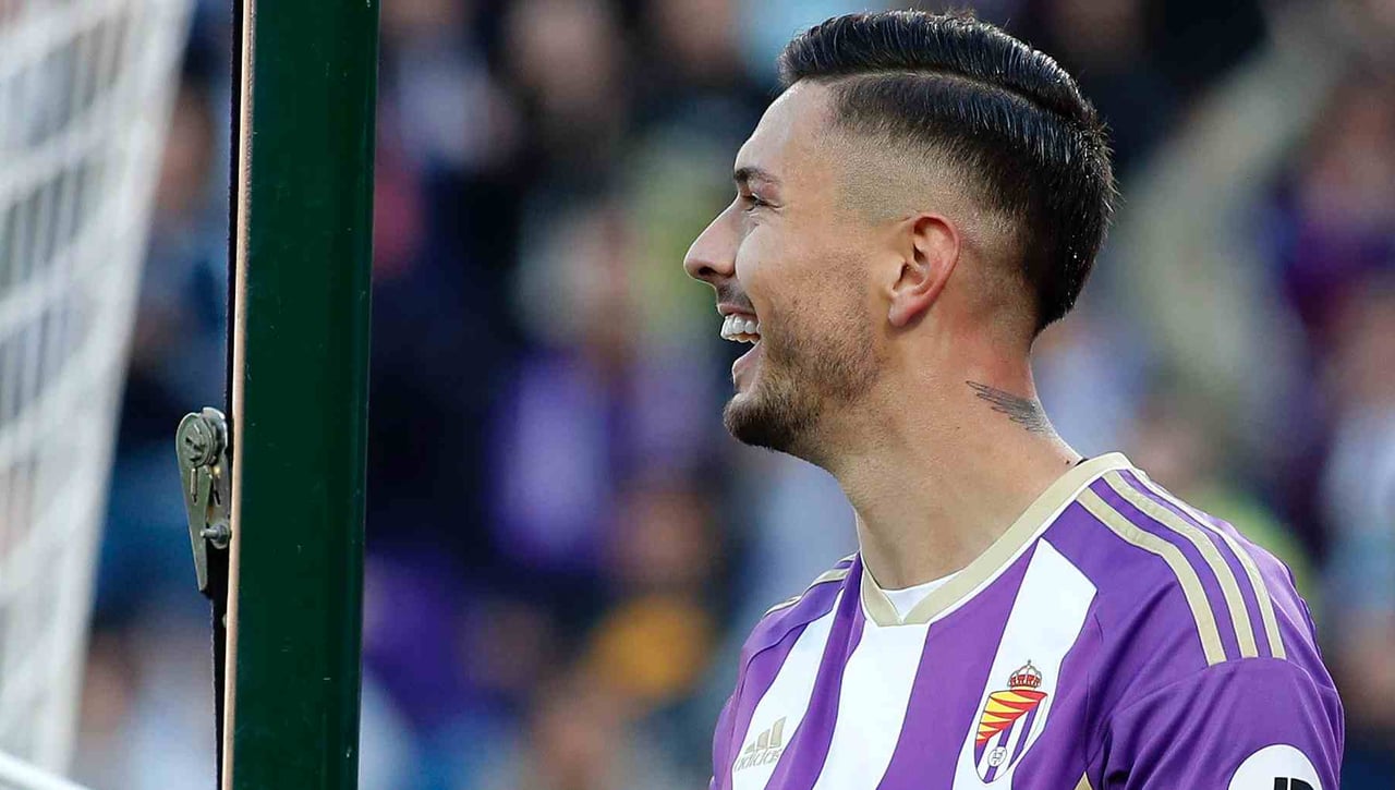 El joven defensa español por el que suspira la Premier League