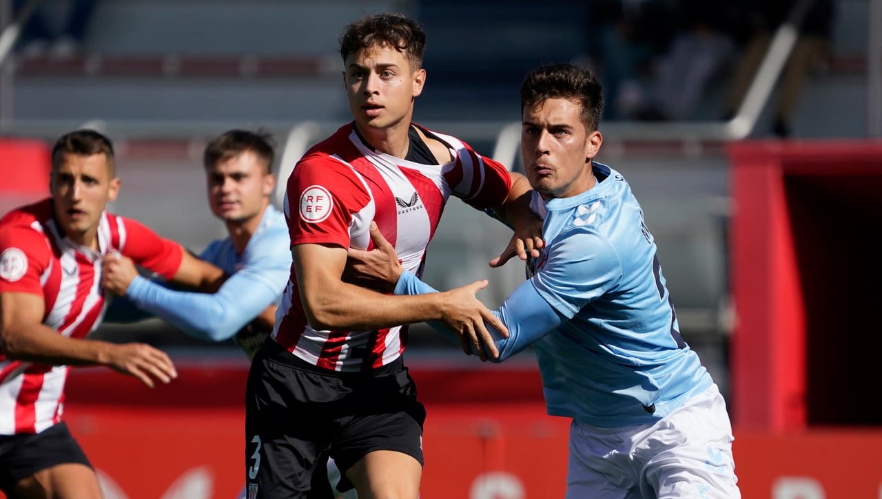 Se calienta el futuro de Manu Fernández