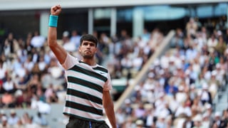 Rafa Nadal se 'cuela' en el triunfo de Carlos Alcaraz en Roland Garros