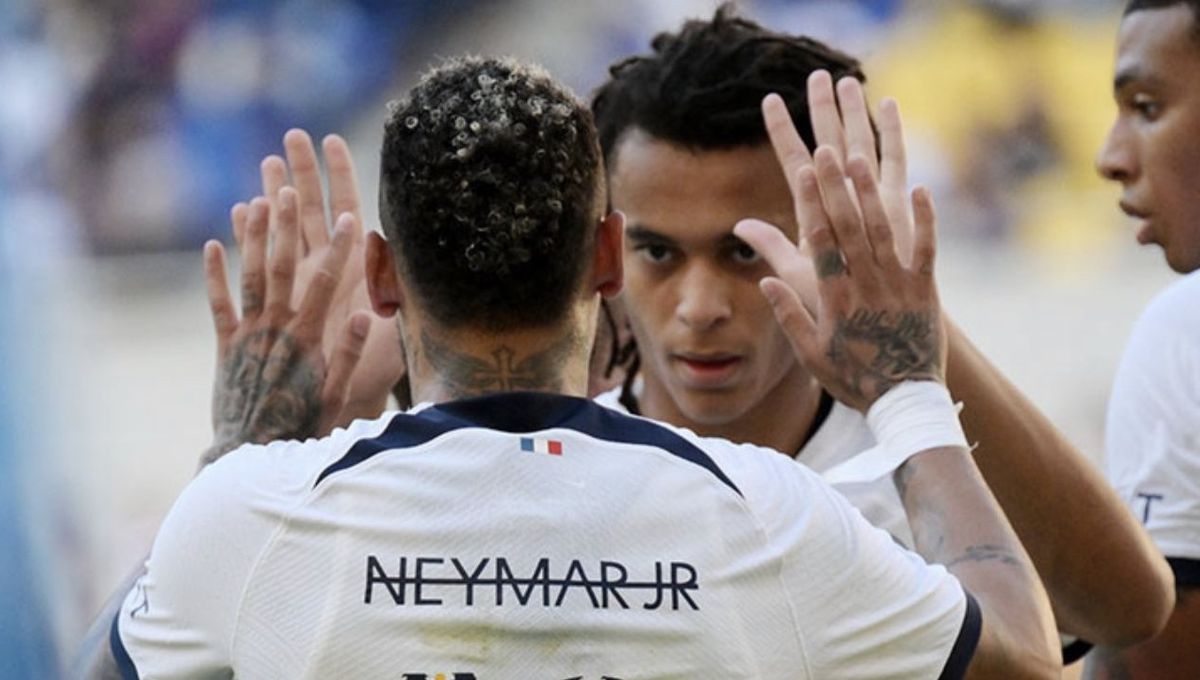 Otro Mbappé brilla con el PSG el día del regreso de Neymar