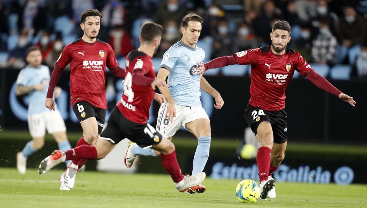 Denis se defiende atizando al presidente del Celta y apuntando a una salida frustrada... ¿al Sevilla?