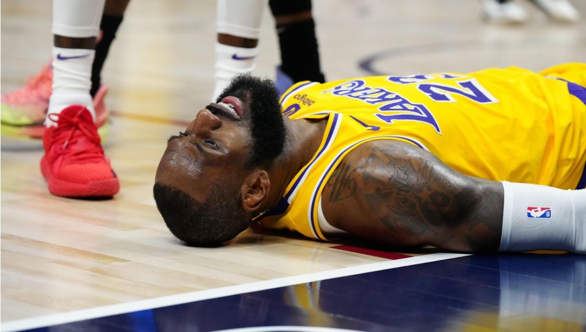 Los Lakers cortan cabezas tras el fracaso 