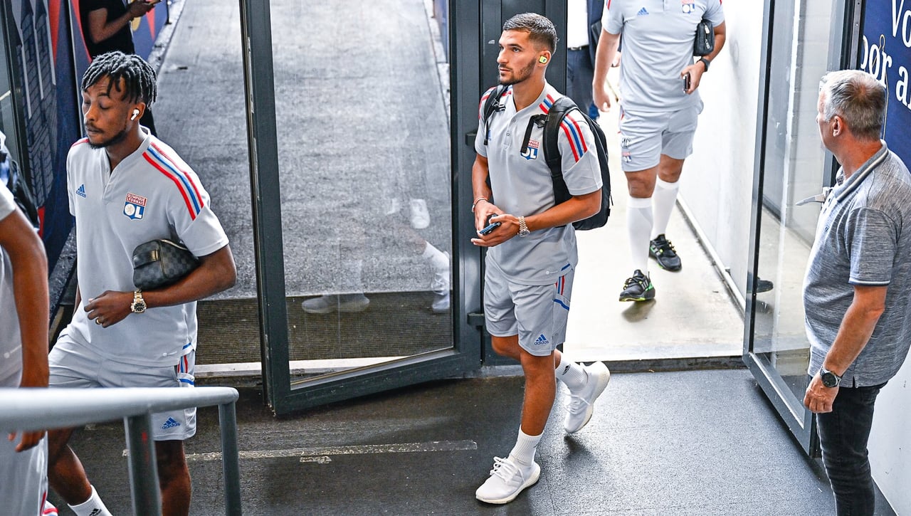 Aouar usa las redes sociales para 'romper' su fichaje con el Eintracht  