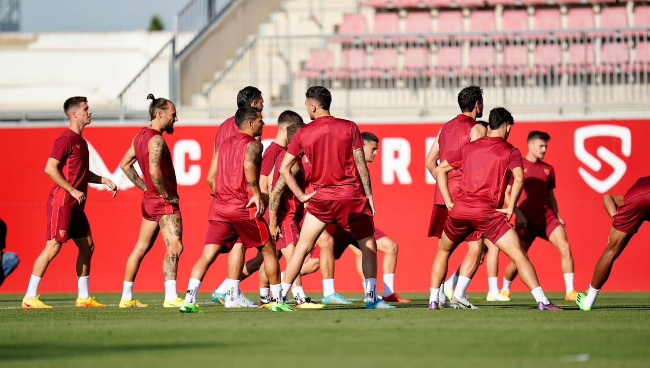 A la espera de Telles, Lopetegui sigue con tres bajas importantes