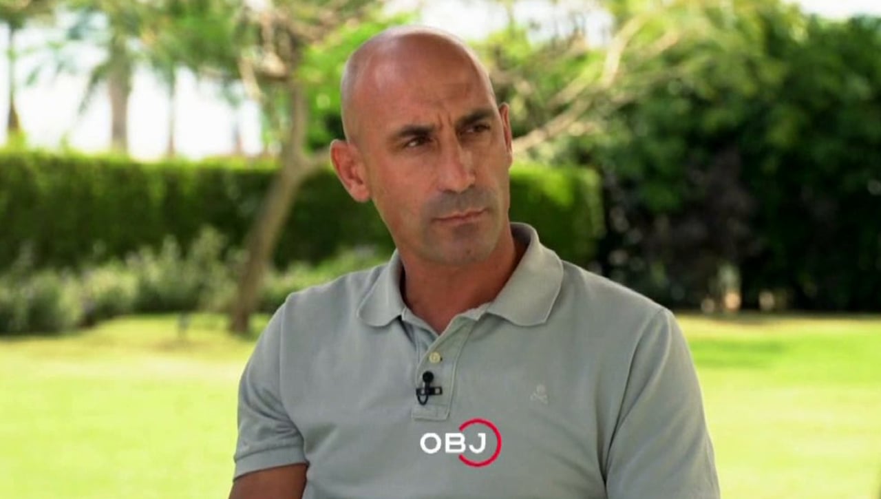 Luis Rubiales continua su defensa: "Un agresor sexual no pregunta"