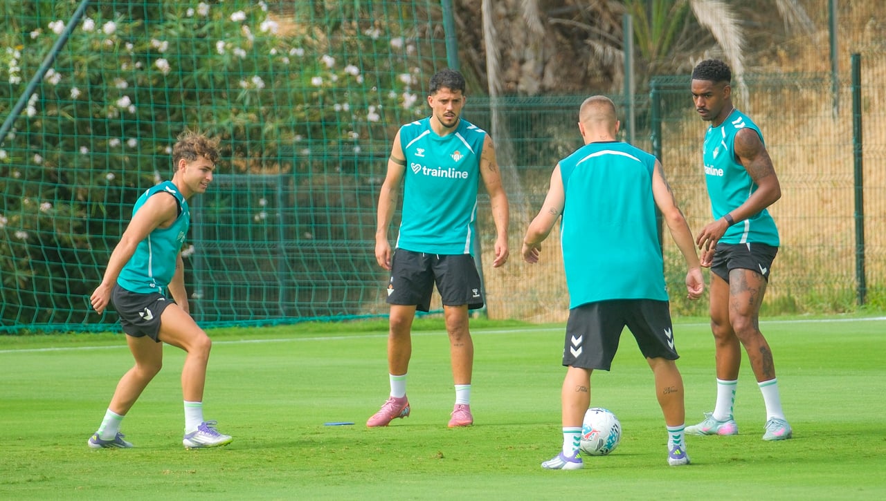 Fornals entona el 'mea culpa' tras su pelea con Perrone