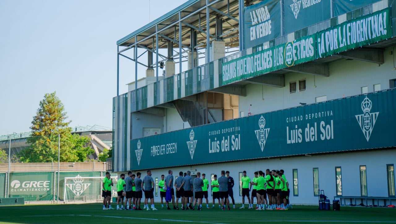 Bakambu y Pablo García, la delantera del Betis para hacer historia