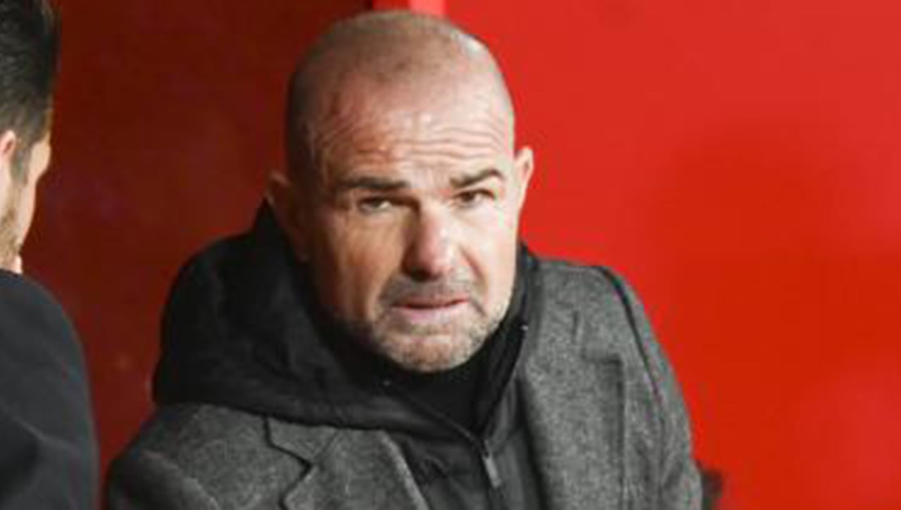 Paco López se pelea con un periodista y lanza una acusación muy grave contra LaLiga tras el Valencia - Granada