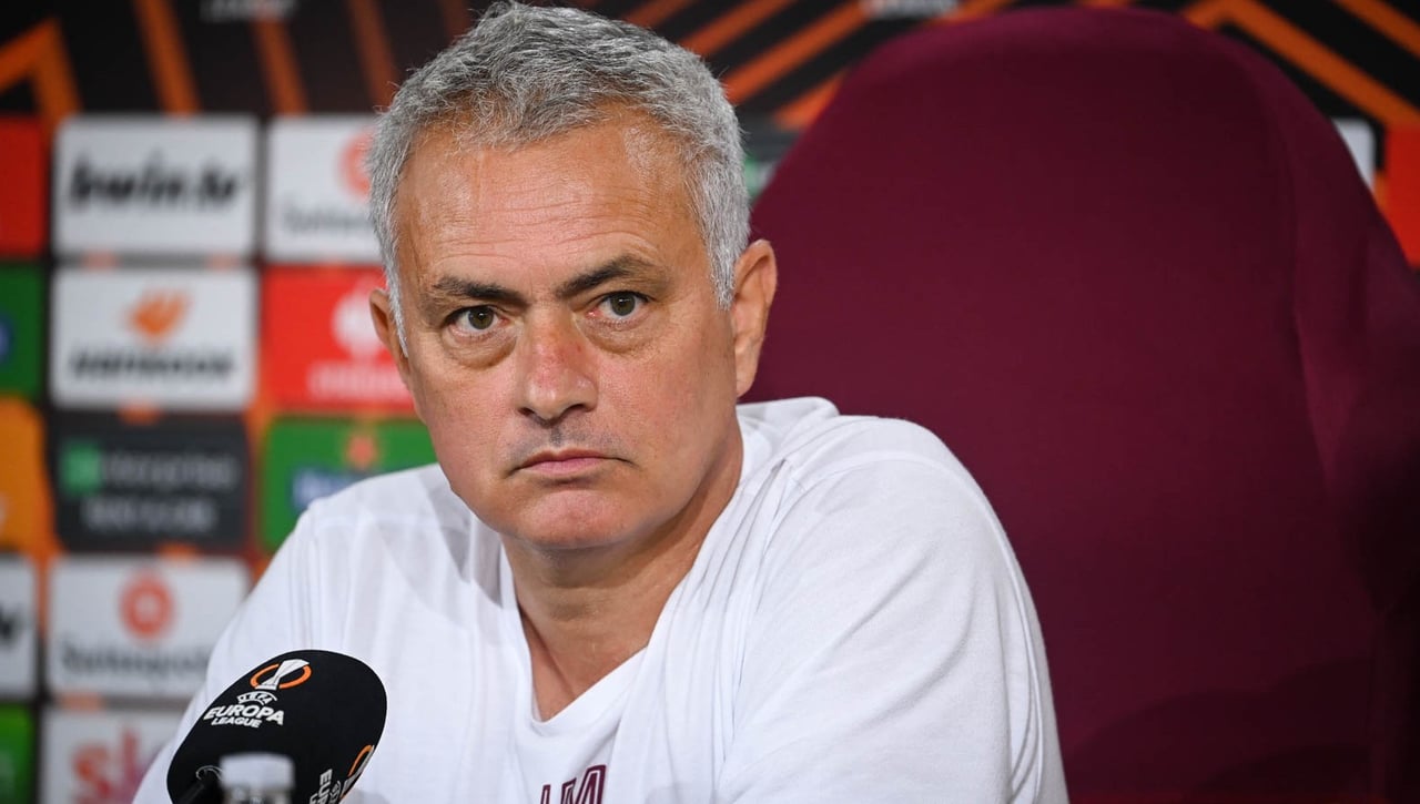 Mou 'calienta' el duelo ante el Betis: "Confío en mis 60.000"