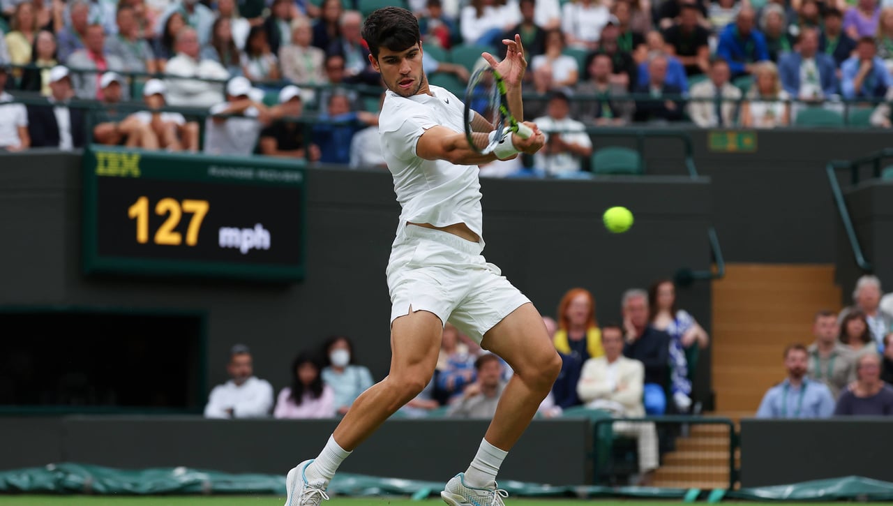 Alcaraz – Medvedev: Horario, canal y dónde ver hoy en TV y online el partido de Carlos Alcaraz en Wimbledon 2024