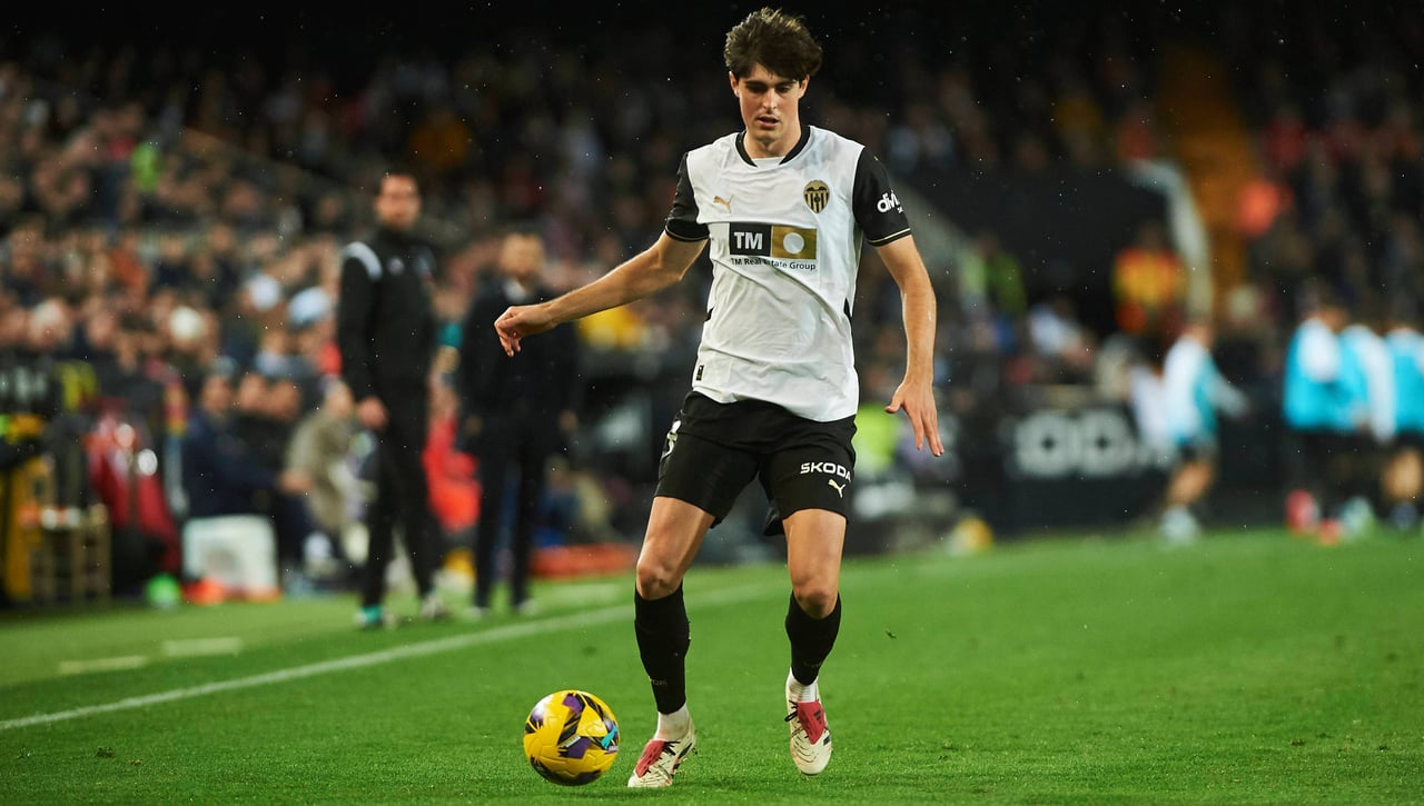 El Valencia deja a Javi Guerra, Diego López y Tárrega atrapados en un limbo absurdo