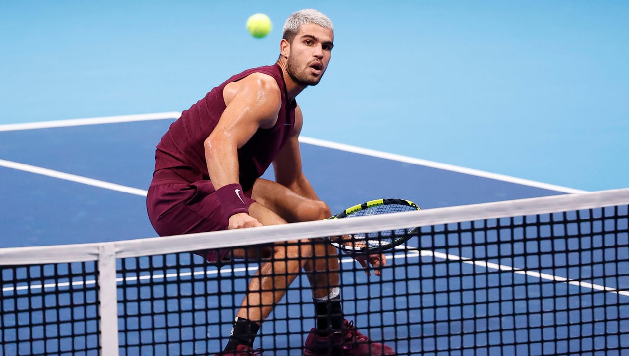 Alcaraz hace historia y rompe otra barrera en Tokio