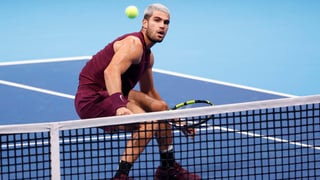 Alcaraz hace historia y rompe otra barrera en Tokio