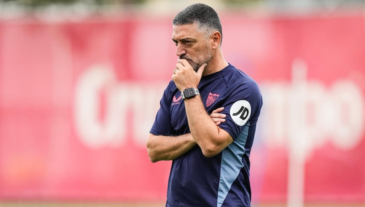 Más problemas para el Sevilla, obligado a "buscar soluciones" mirando al mercado