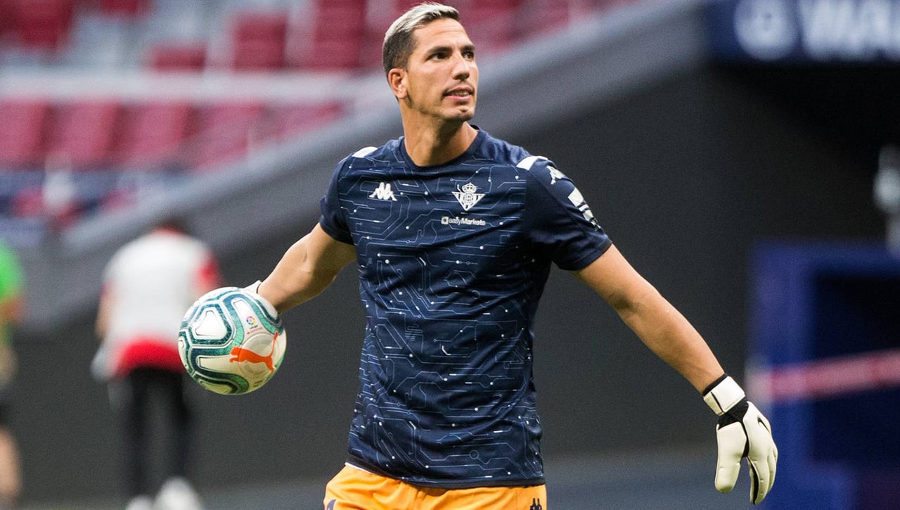 Nuevo equipo para Joel Robles tras salir del Betis