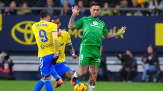 Vuelve este viernes a casa, sigue soñando y habla de su futuro en el Betis