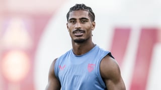 El Sevilla espera y Badé deja claro su deseo