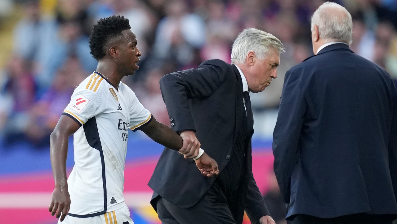 Barcelona - Real Madrid | La polémica de El Clásico: penaltis, insultos racistas y Vinicius en todos los fregados 