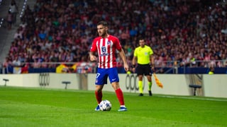 Apunta a Javi Galán