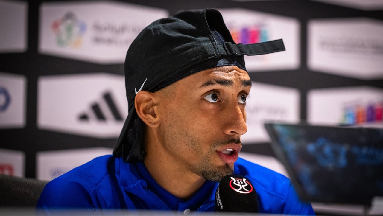 Raphinha lanza un dardo