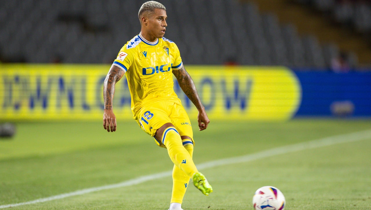 El lío de Darwin Machís con Venezuela: retenido su vuelo en Perú por "secuestro"